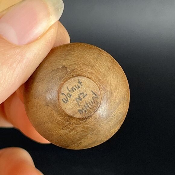 Dollhouse Miniature Artist M Hunt Walnut Wood Bowl New Zealand Signed Handmade - Picture 5 of 9